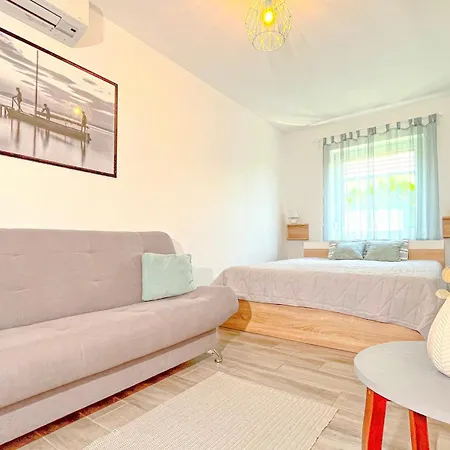 Kekszalag Vendeghaz Apartmán *